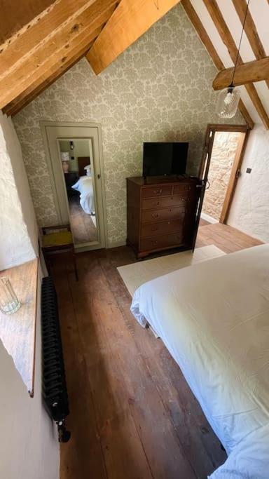 Former Corn Mill Cottage On The North Wales Coast Talacre Экстерьер фото